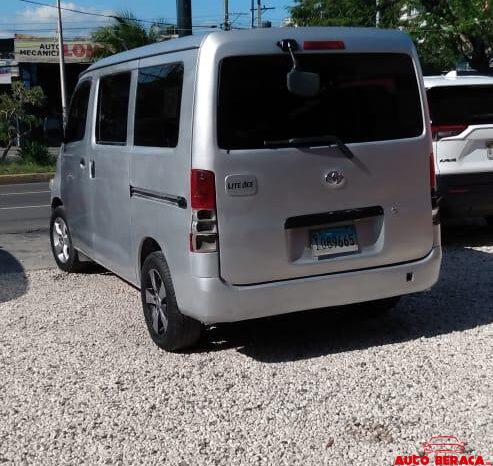 TOYOTA LITE ACE 2014 lleno