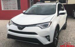 TOYOTA RAV4 XLE 2018