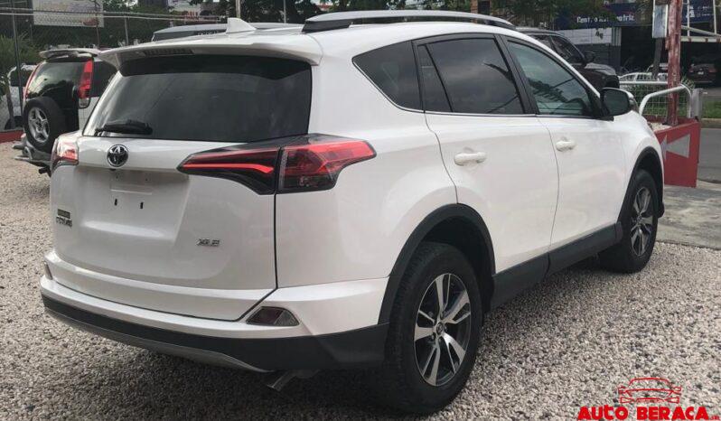 TOYOTA RAV4 XLE 2018 lleno