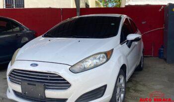 FORD FIESTA SE 2014 lleno