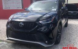 TOYOTA HIGHLANDER XSE 2022 NEGRO