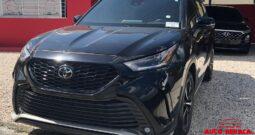 TOYOTA HIGHLANDER XSE 2022 NEGRO