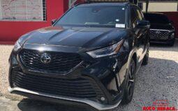 TOYOTA HIGHLANDER XSE 2022 NEGRO