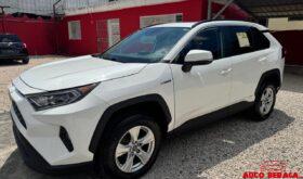 Toyota RAV4 XLE Hibrida 2020