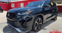 TOYOTA HIGHLANDER XSE 2022 NEGRO