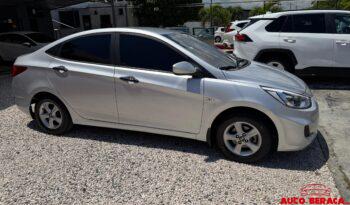 HYUNDAI ACCENT 2017 lleno