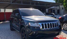 JEEP GRAND CHEROKEE LAREDO 2011