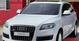 AUDI Q7 2015