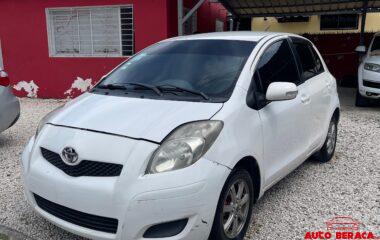 TOYOTA VITS 2010