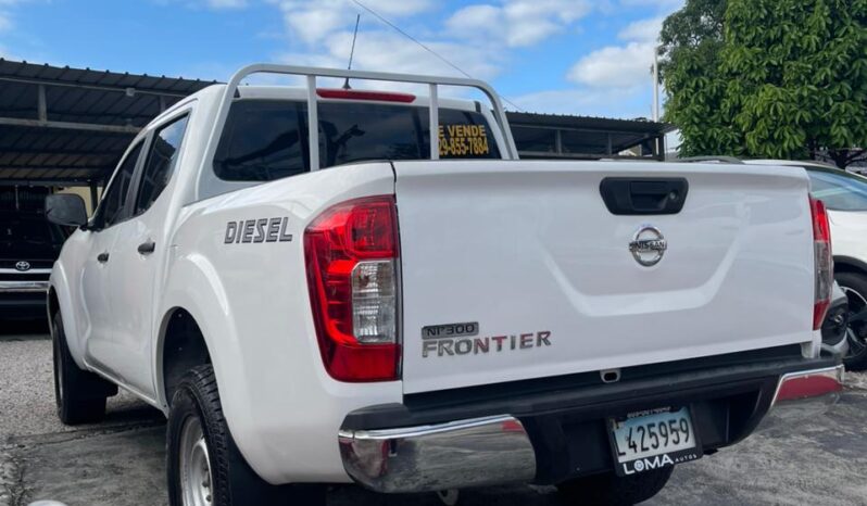 Nissan Frontier 2021 lleno