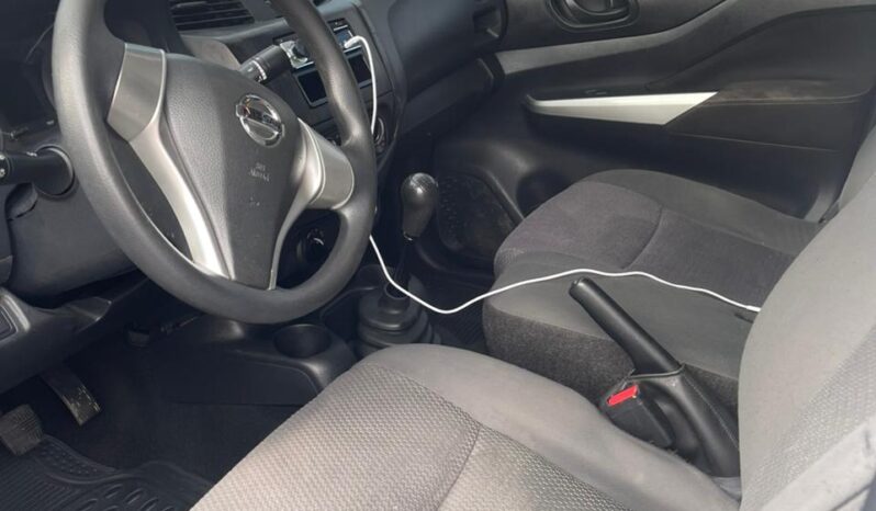 Nissan Frontier 2021 lleno