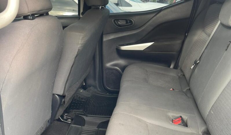 Nissan Frontier 2021 lleno