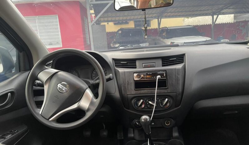 Nissan Frontier 2021 lleno