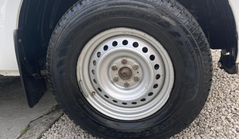 Nissan Frontier 2021 lleno